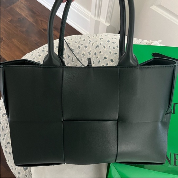 Bottega Veneta Arco Small Tote - Picture 15 of 16